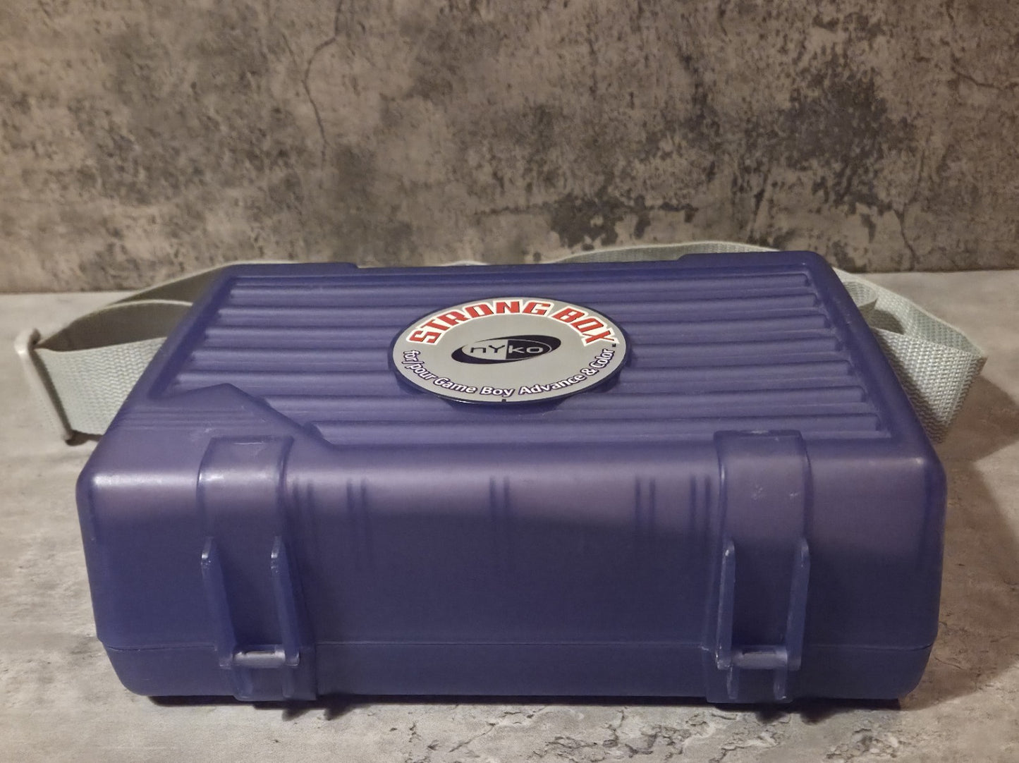 Game Boy Advance  & ColorKoffer Case StrongBox 