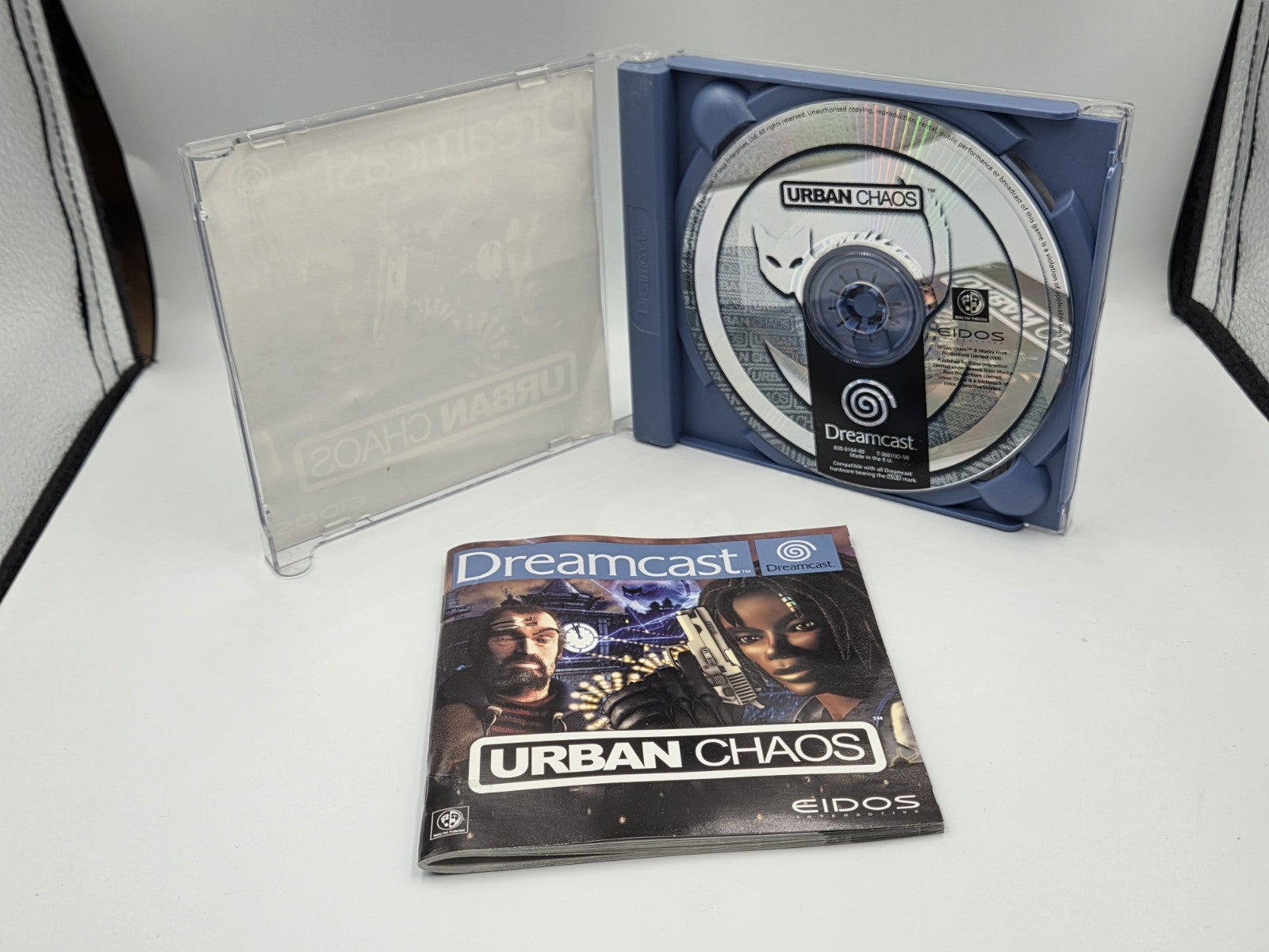 Sega Dreamcast Urban Chaos mit OVP und Anleitung Multilingual 