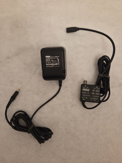 Sega Mega Drive Console Konsole 1631-50 mit Kabeln und Controller