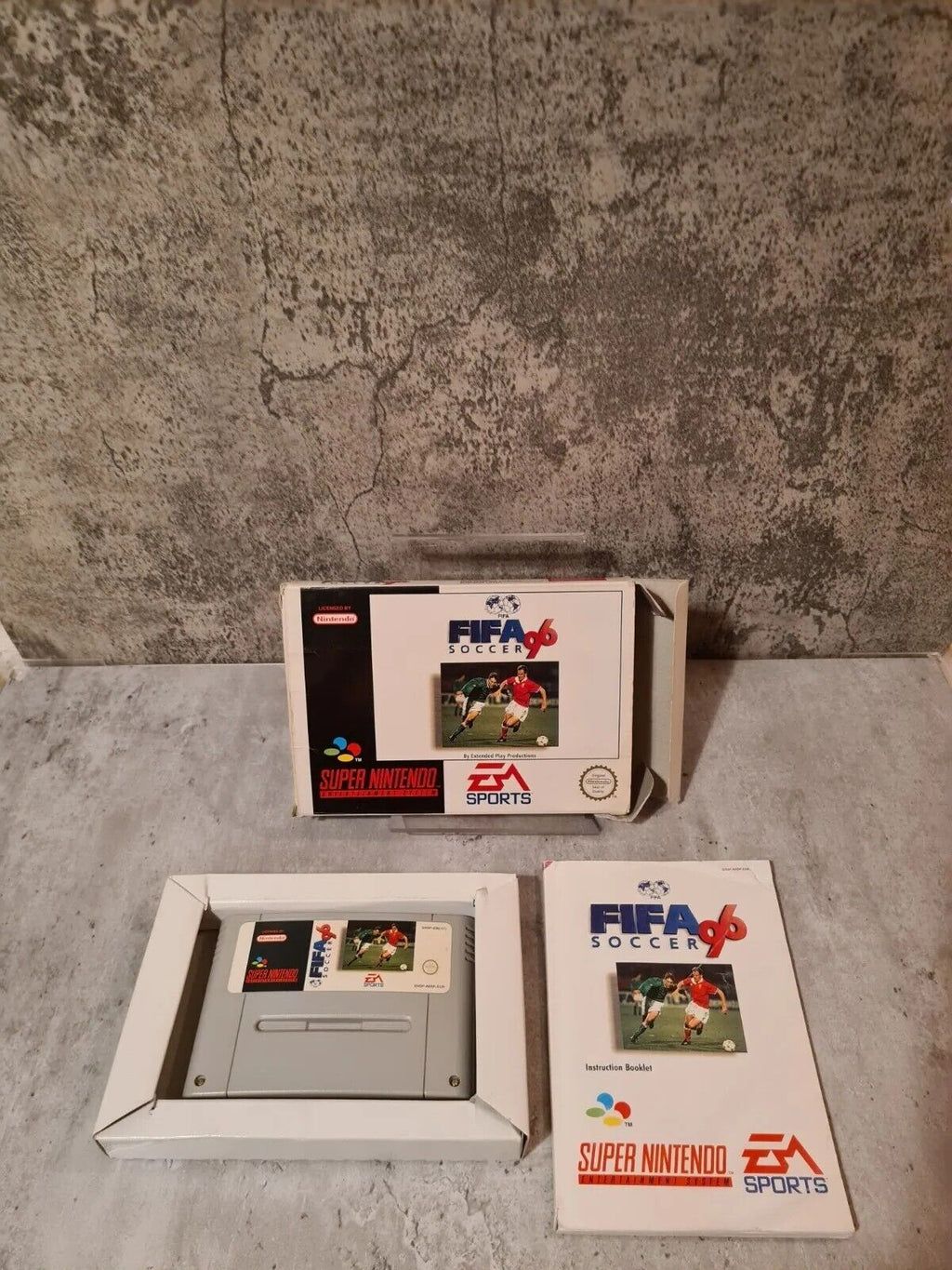 SNES Super Nintendo Fifa Soccer 96 mit OVP und Anleitung EUR - T-Retro-Games 