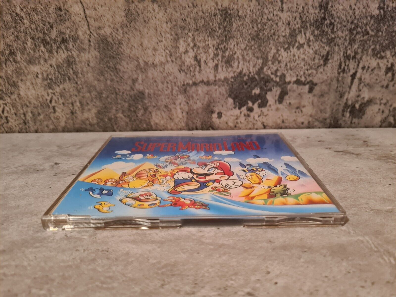 Super Mario Land Ambassadors of Funk featuring M.C. Mario Nintendo 1992 - T-Retro-Games 