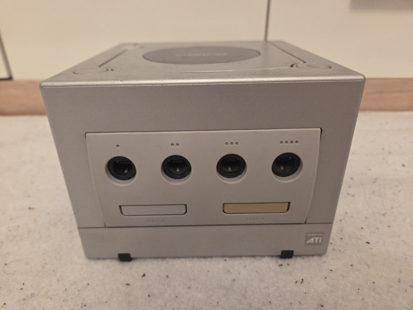 Nintendo GameCube Konsole Console mit Controller + Kabeln Silber  DOL-001 (EUR)