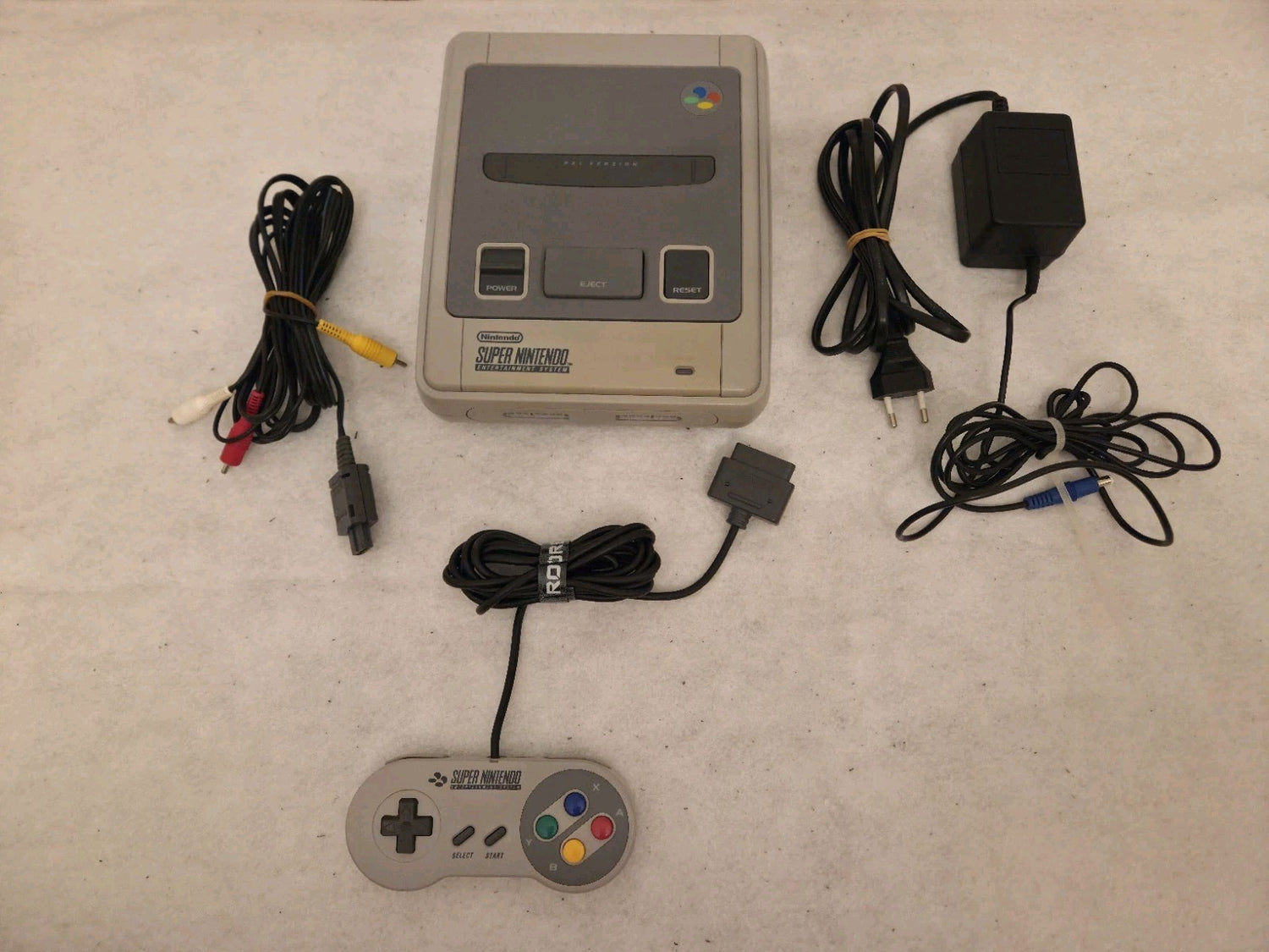 SNES Super Nintendo Konsole Console 1 Chip One Chip mit Controller + Kabeln PAL
