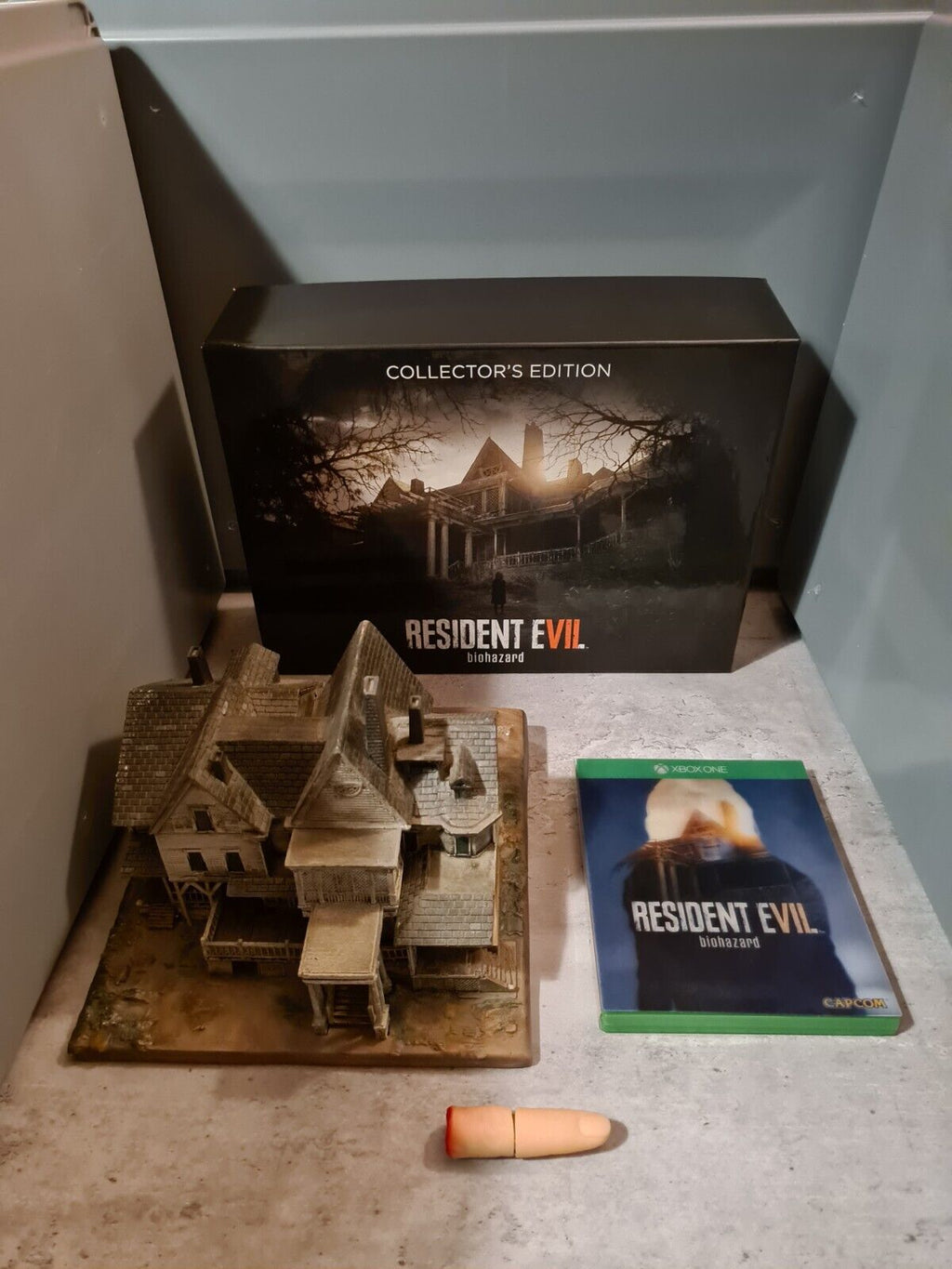 XBOX One Resident Evil Biohazard Collector's Edition - T-Retro-Games 