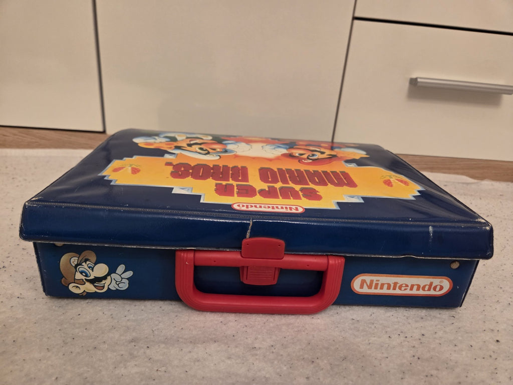 Nintendo Super Mario Bros. Koffer Case 