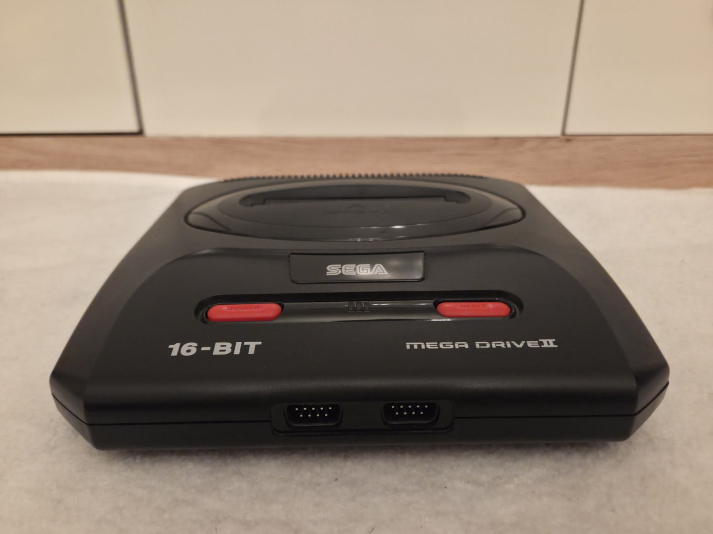 Sega Mega Drive Console Konsole 1631-50 mit Kabeln und Controller