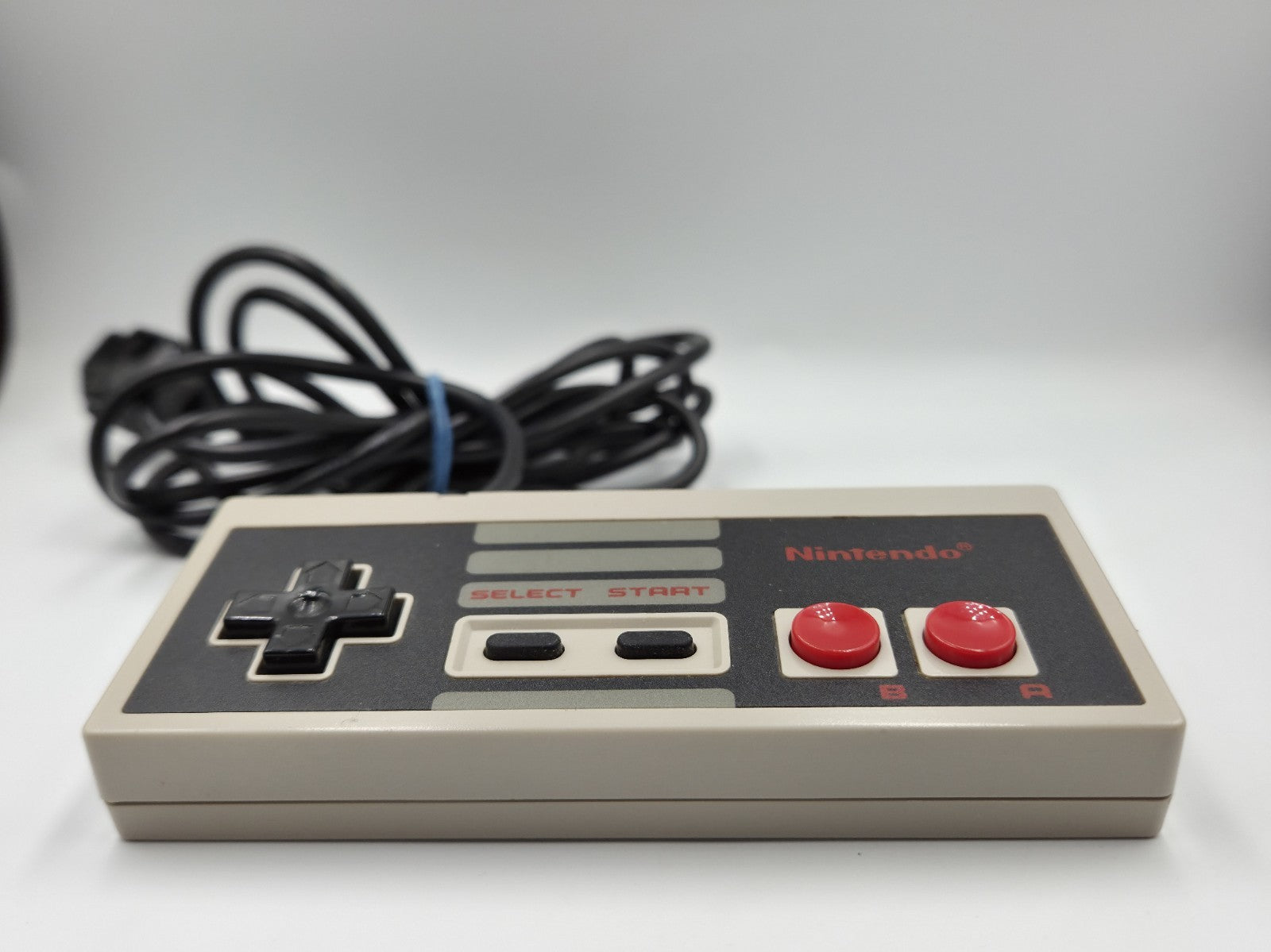 Nintendo NES Controller Model NO: NES-004E