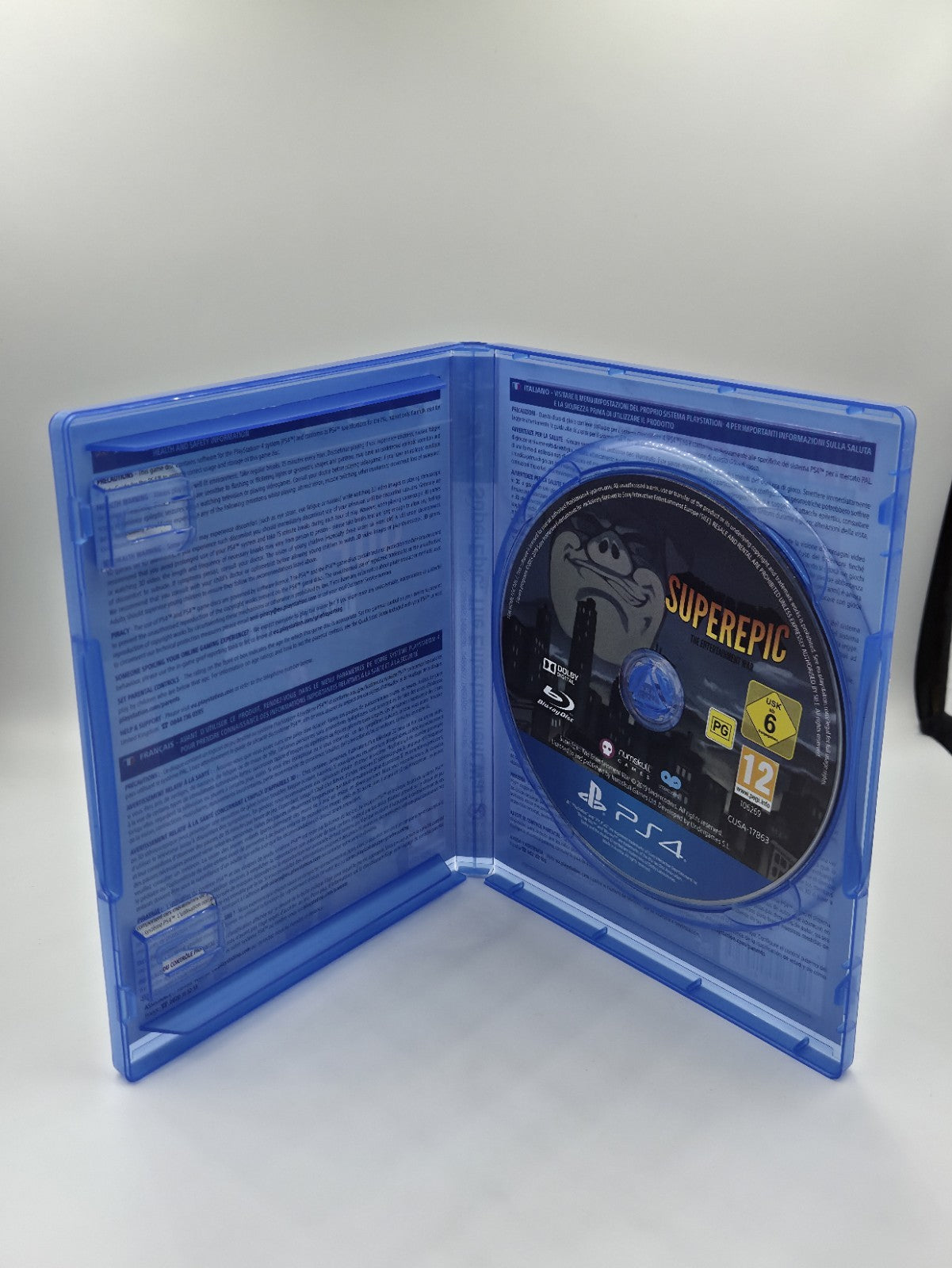 PS4 Playstation 4 Superepic The Entertainment War Badge Edition OVP Englisch