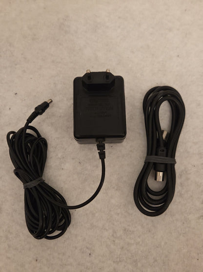 Sega Master System II Console Konsole 3006-18 mit Kabeln und Controller