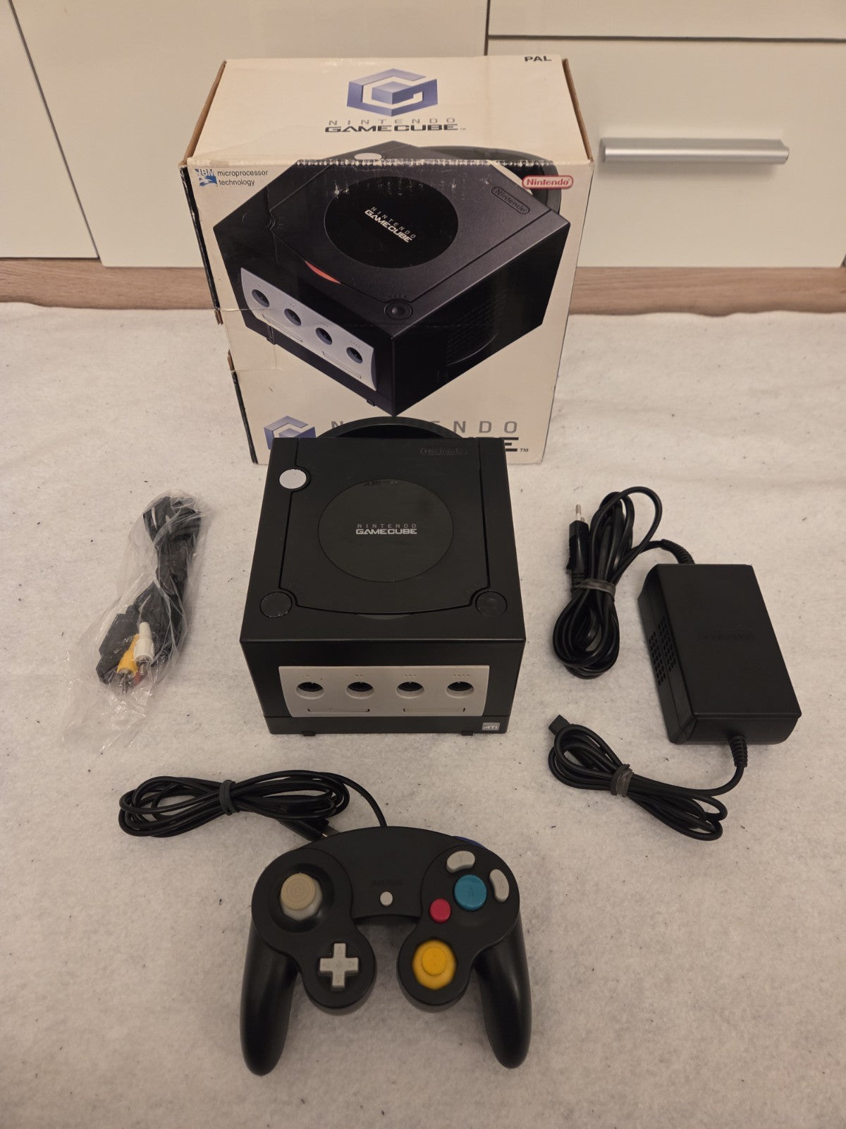 Nintendo GameCube Konsole Console Schwarz Black mit Controller + Kabeln OVP