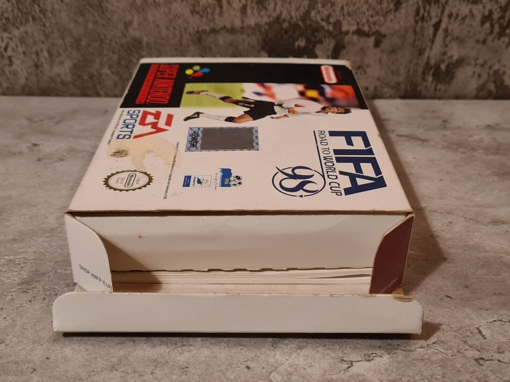 SNES Super Nintendo Fifa 98 Road to World Cup mit OVP und Anleitung EUR - T-Retro-Games 