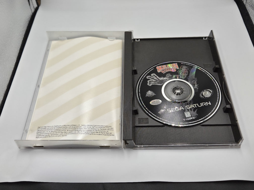 Sega Saturn Spiel Skeleton Warriors mit OVP und Anleitung NTSC-USA