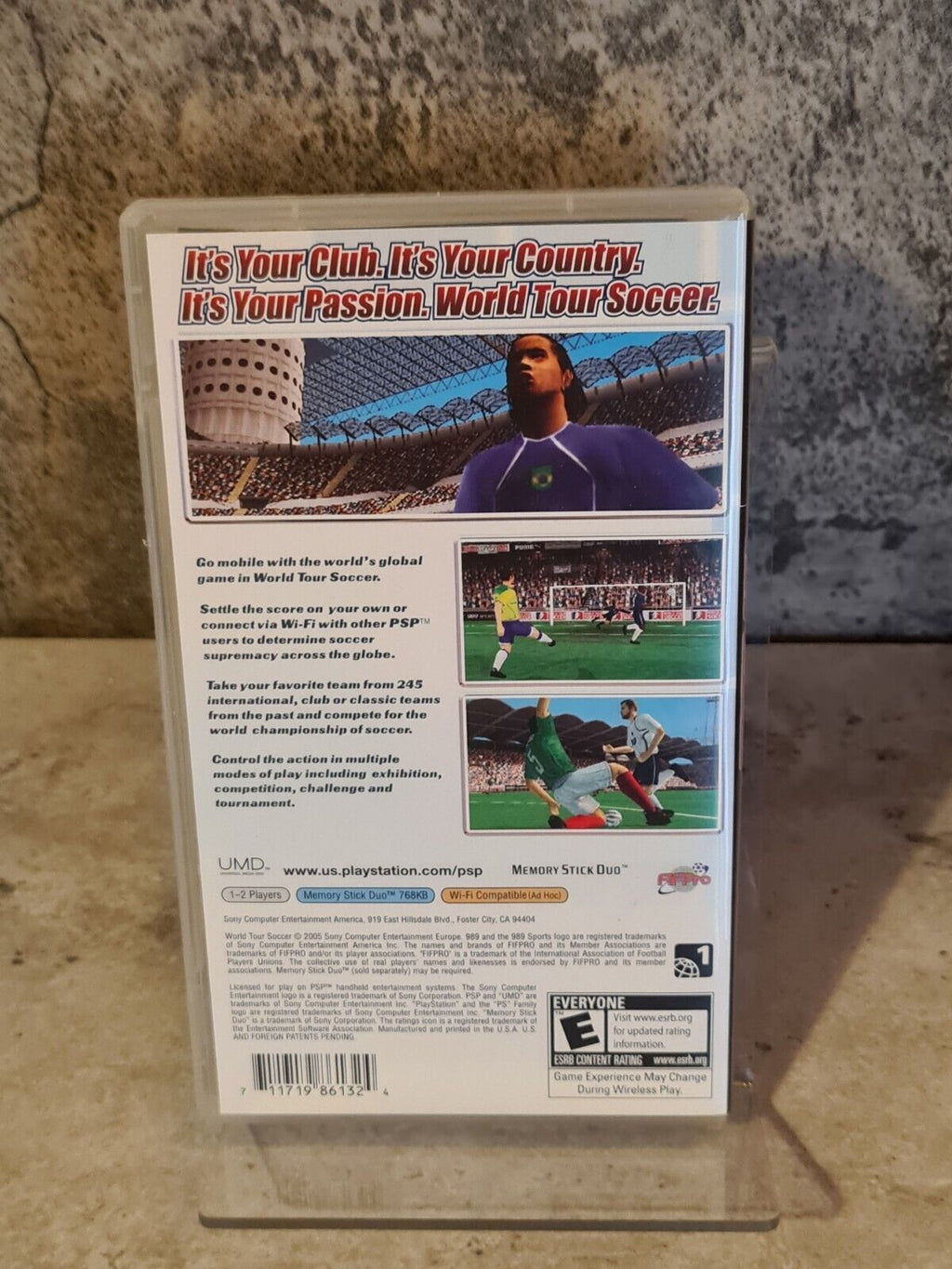 Sony PSP Spiel World Tour Soccer mit OVP und Anleitung USA - T-Retro-Games 