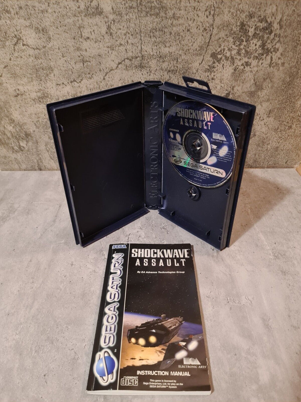 Sega Saturn Shockwave Assault mit OVP und Anleitung Multi Language - T-Retro-Games 