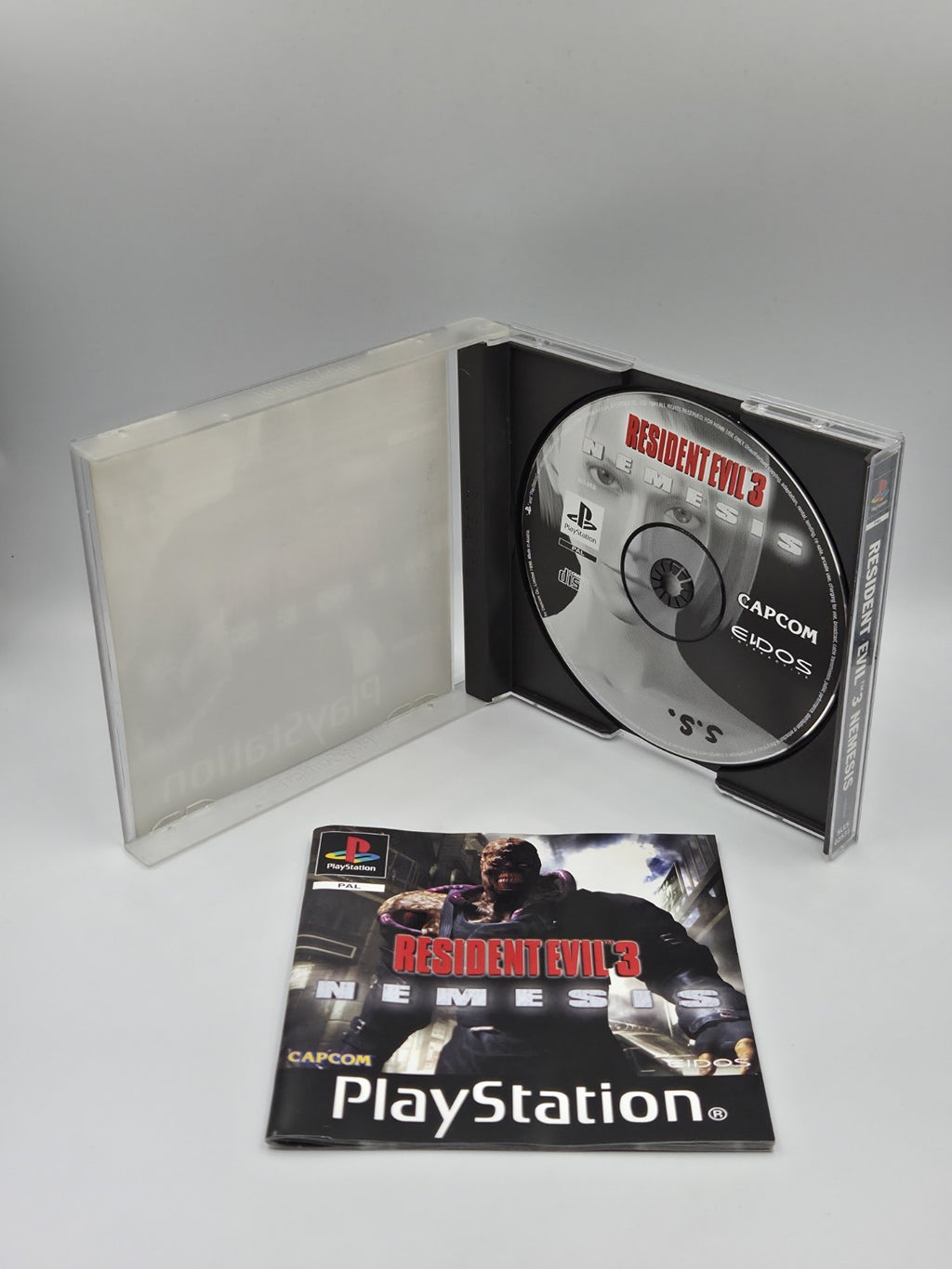 PS1 Playstation 1 Resident Evil 3 Nemesis mit OVP und Anleitung Deutsch 