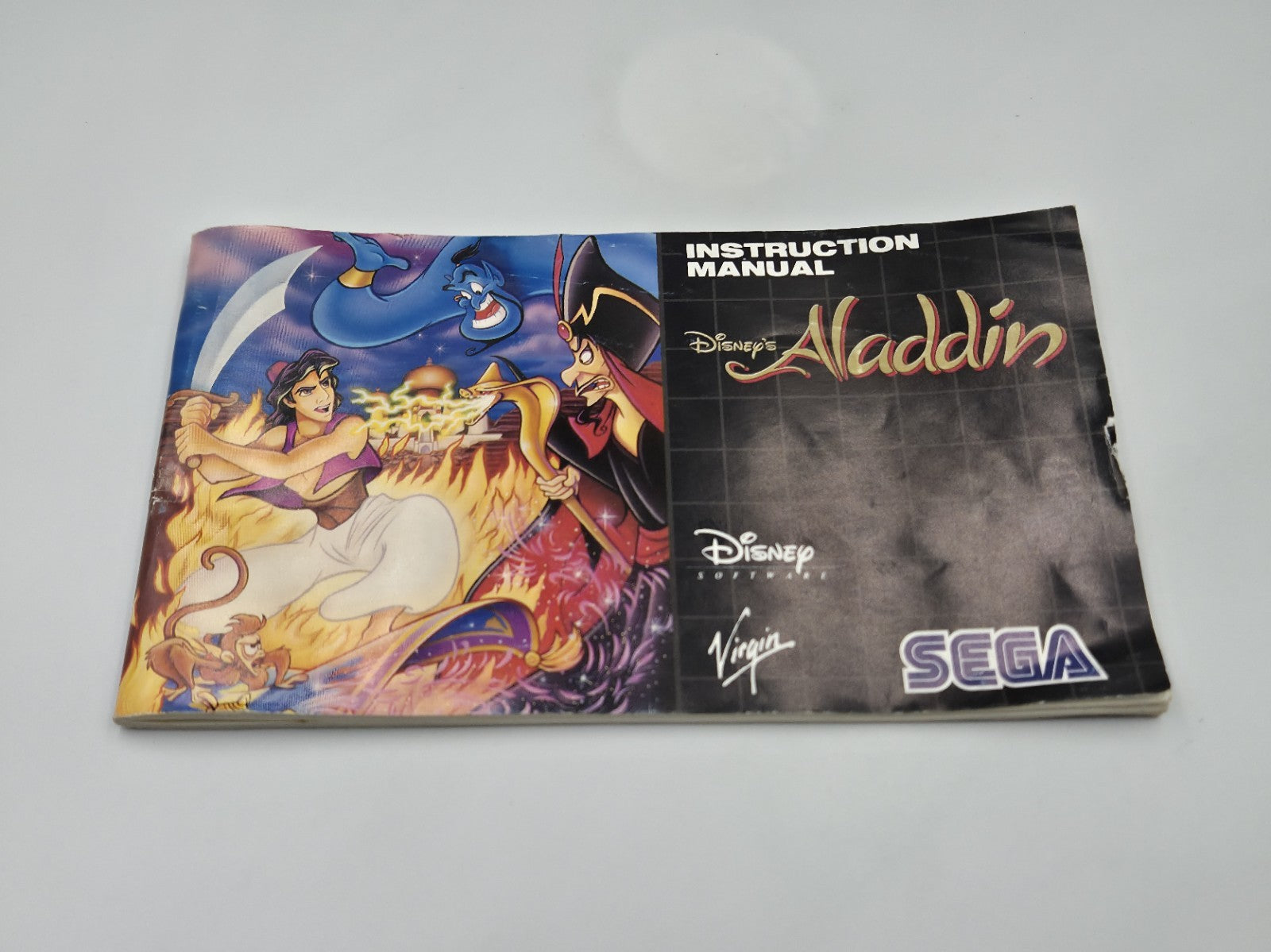 Sega Mega Drive Spiel Disney's Aladdin mit OVP und Anleitung Multilingual 