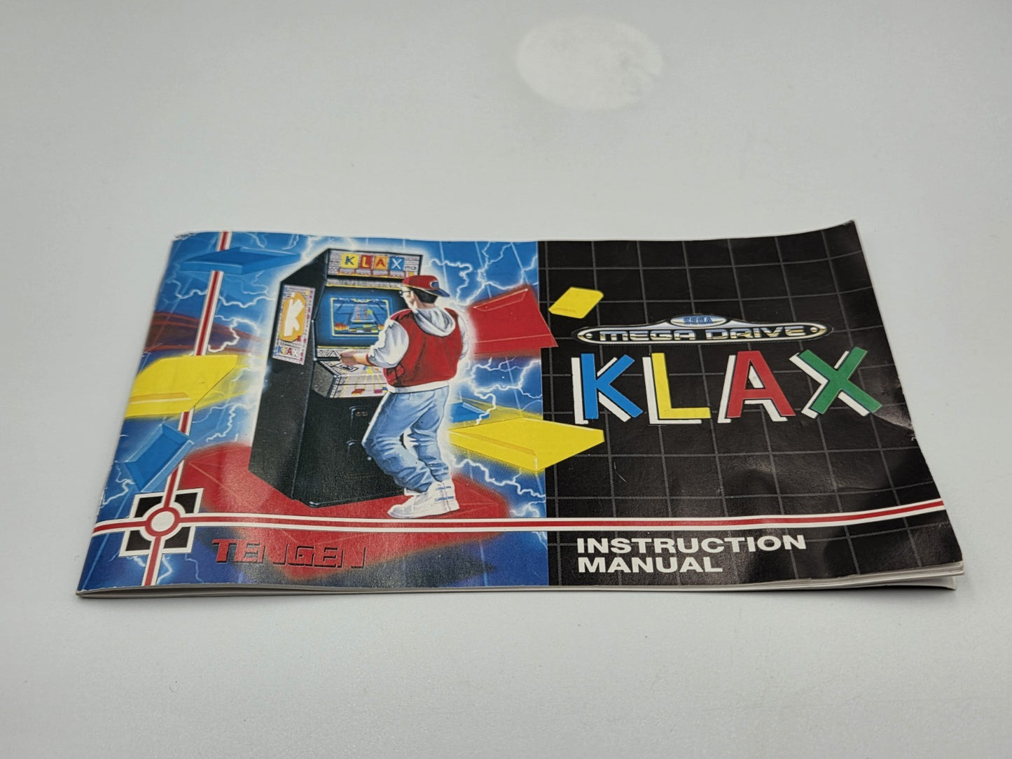 Sega Mega Drive Spiel Klax mit OVP und Anleitung Multilingual 