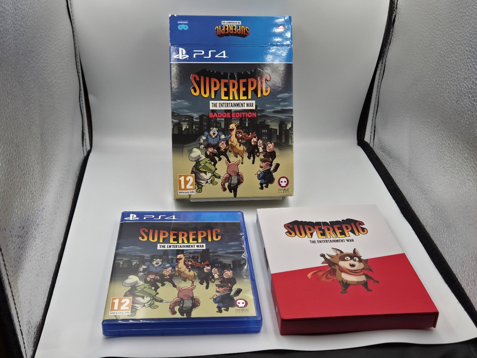 PS4 Playstation 4 Superepic The Entertainment War Badge Edition OVP Englisch