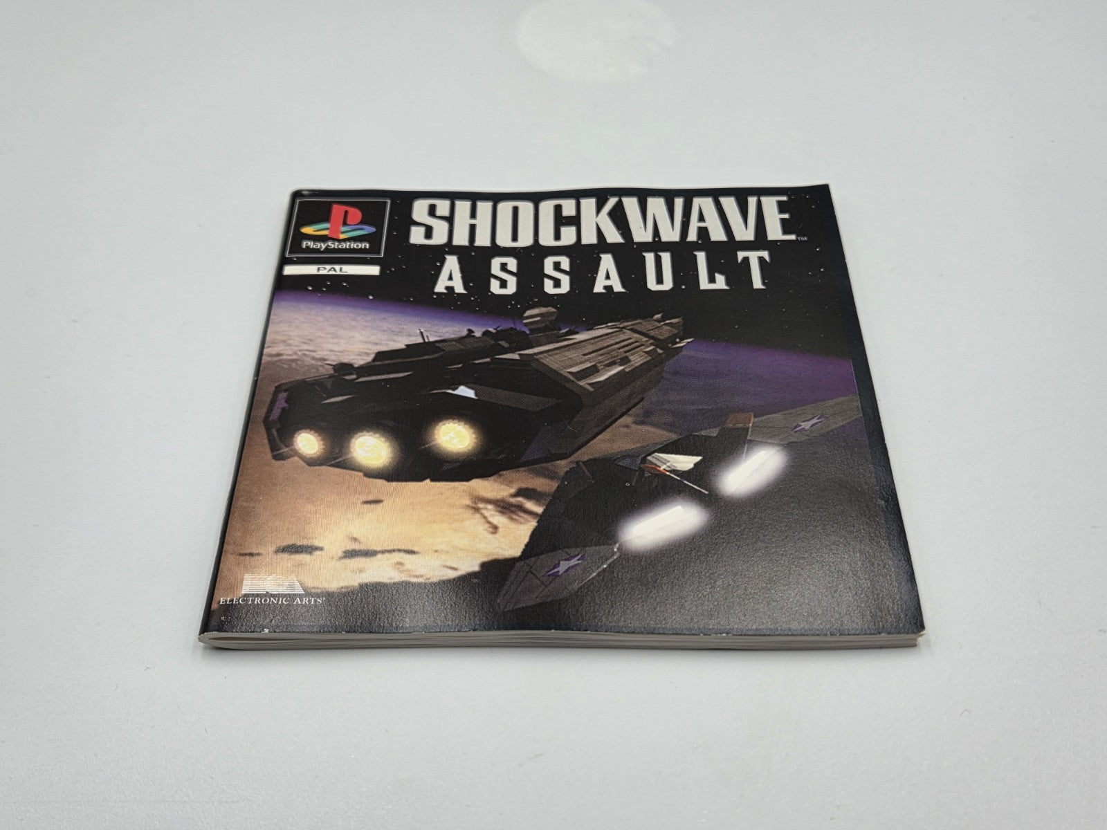 PS1 Playstation 1 Shockwave Assault mit OVP und Anleitung Multilingual 2 Discs - T-Retro-Games 