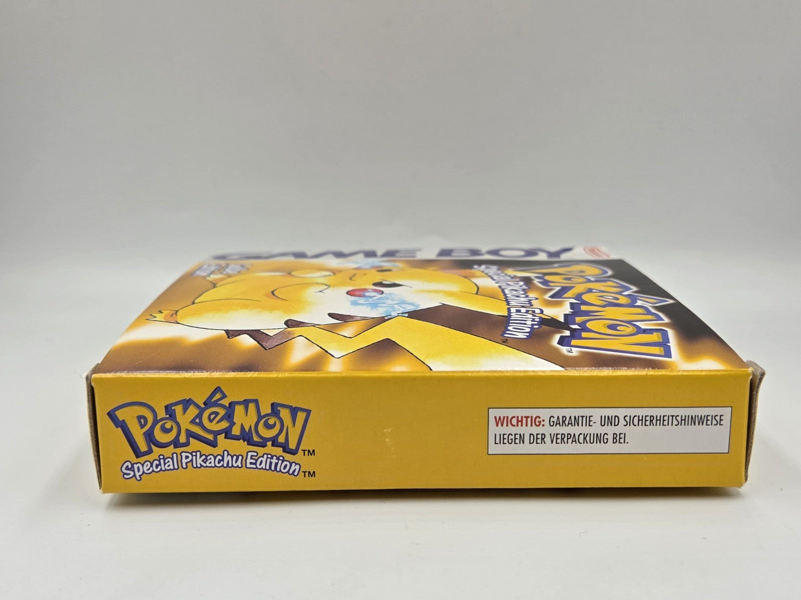 Nintendo Game Boy Pokemon Special Pikachu Edition mit OVP und Anleitung NOE