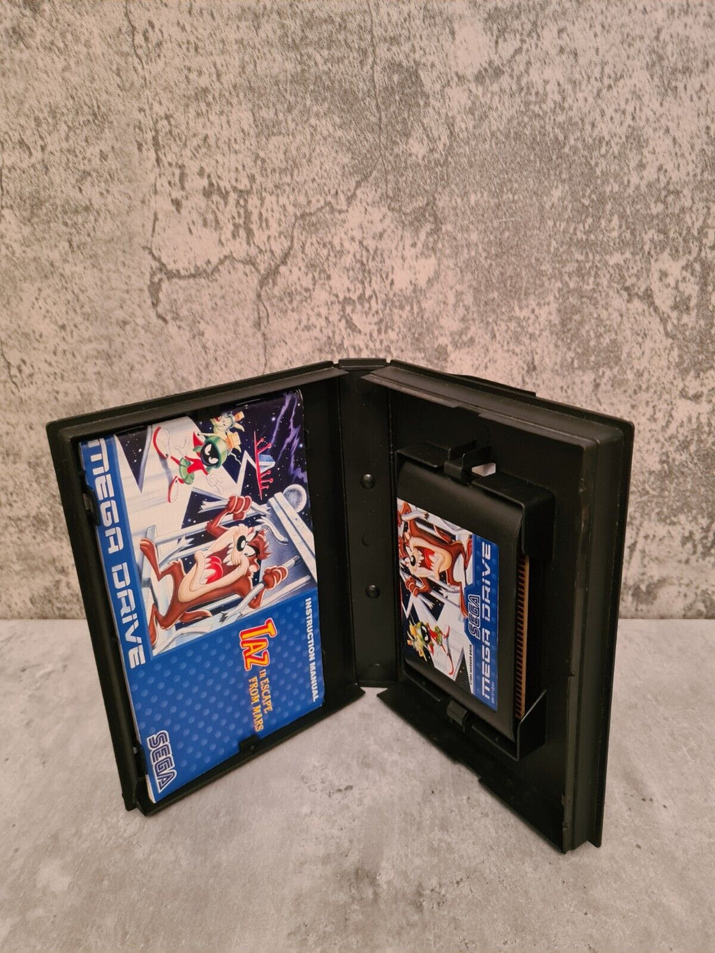 Sega Mega Drive Taz in Escape from Mars mit OVP und Anleitung Multi Language - T-Retro-Games 