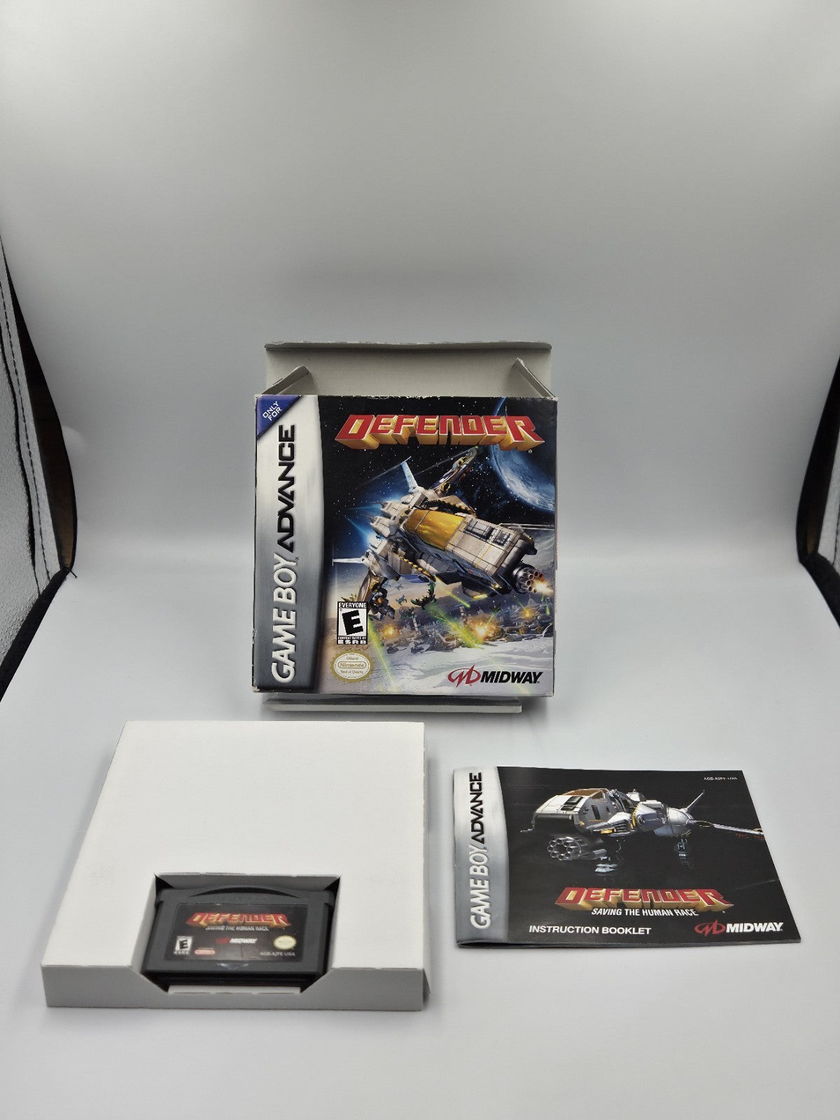 Nintendo Game Boy Advance Spiel Defender mit OVP und Anleitung USA