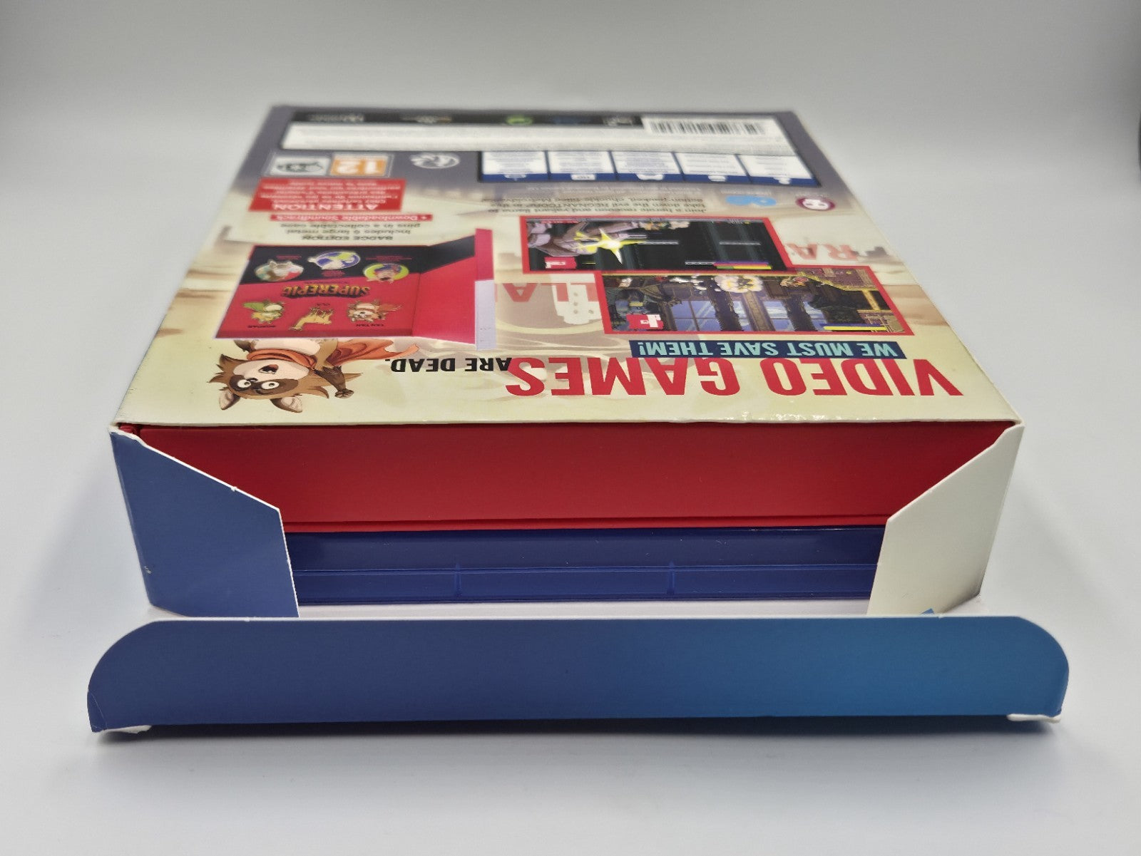 PS4 Playstation 4 Superepic The Entertainment War Badge Edition OVP Englisch