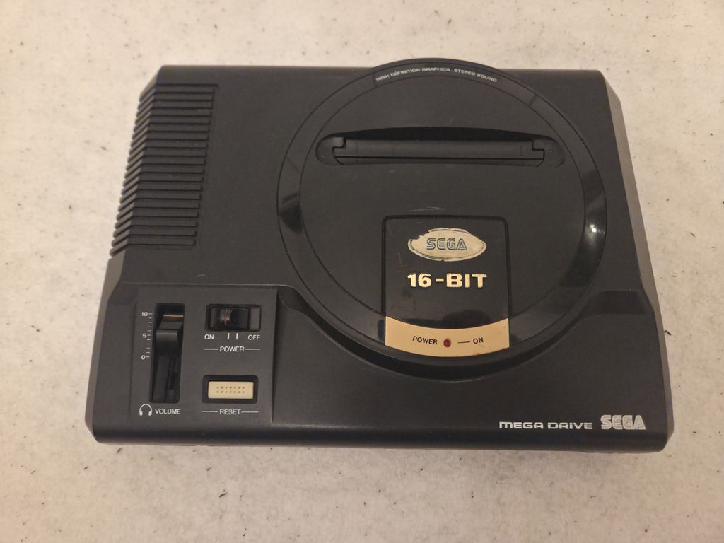 Sega Mega Drive Console Konsole 1600-24 mit Kabeln und Controller