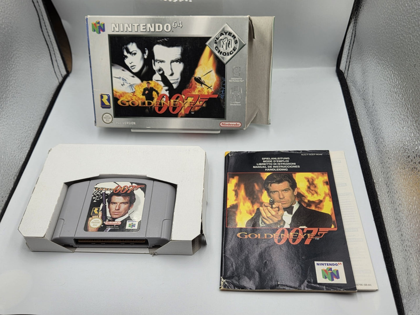 N64 Nintendo 64 GoldenEye 007 mit OVP und Anleitung EUR