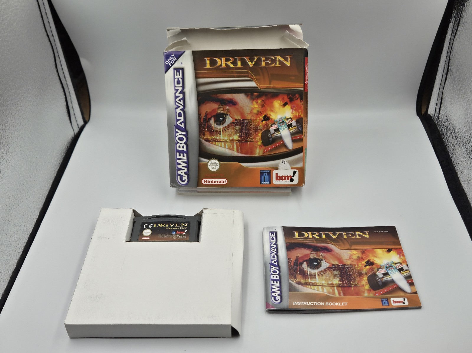 Nintendo Game Boy Advance Driven mit OVP und Anleitung EUR