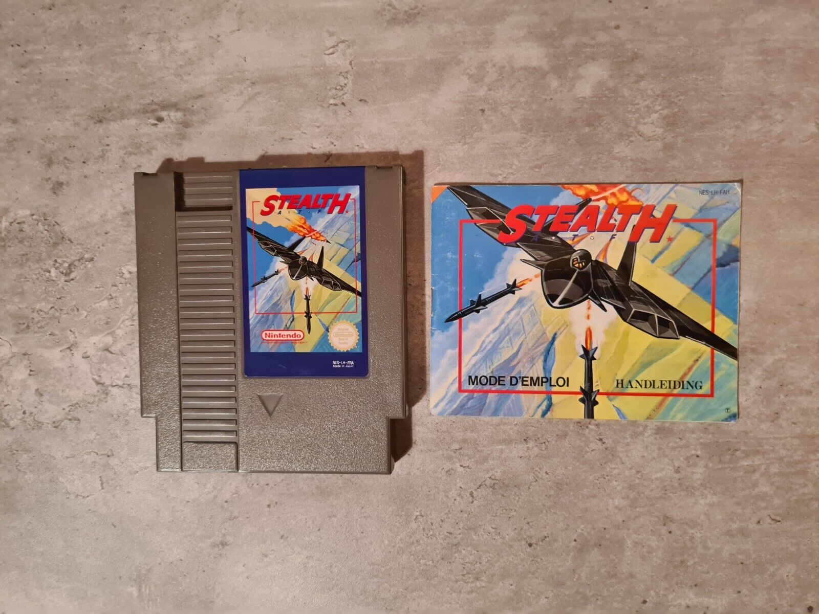 NES Stealth A°T°F mit OVP und Anleitung FRA - T-Retro-Games 