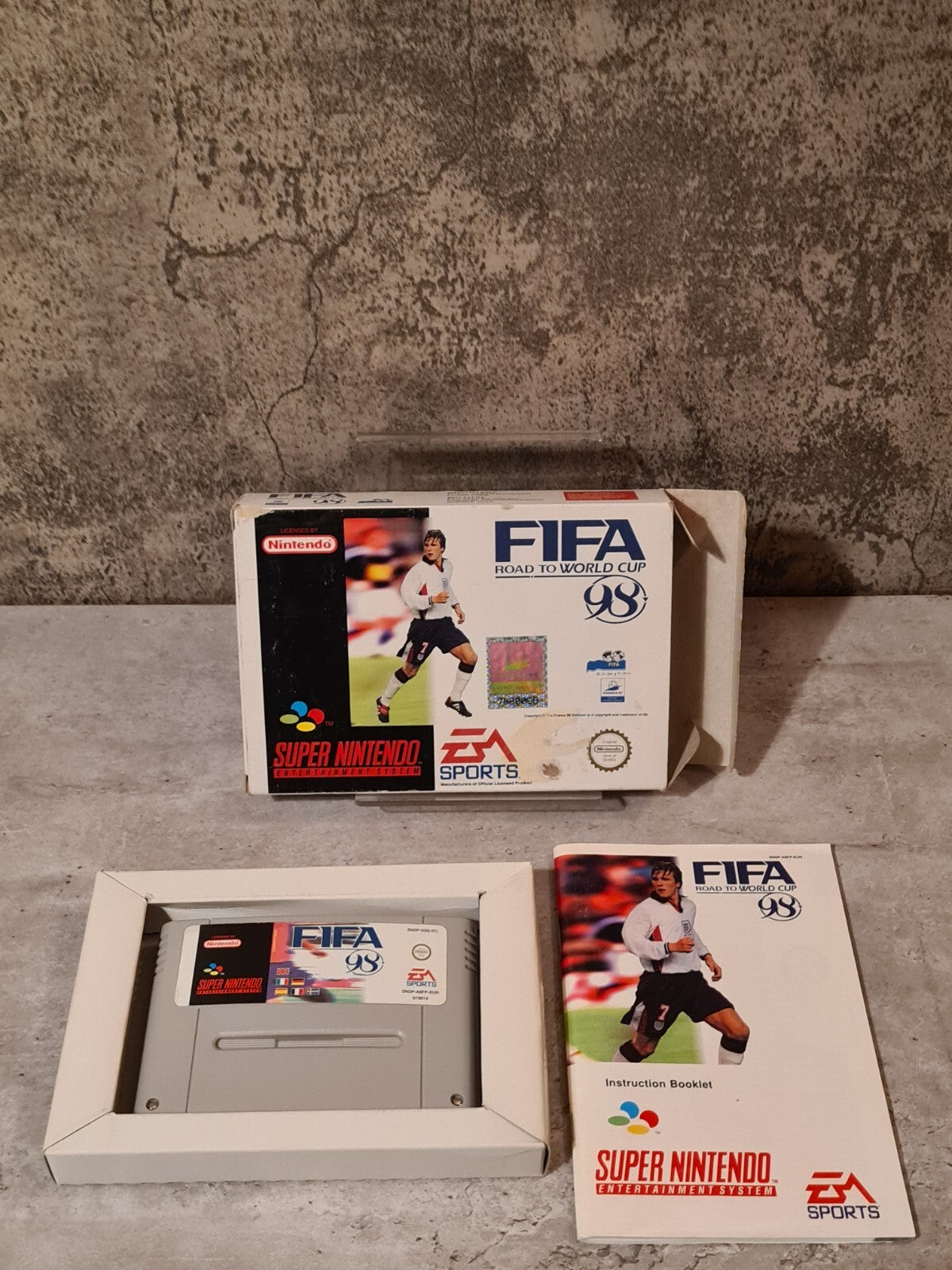 SNES Super Nintendo Fifa 98 Road to World Cup mit OVP und Anleitung EUR