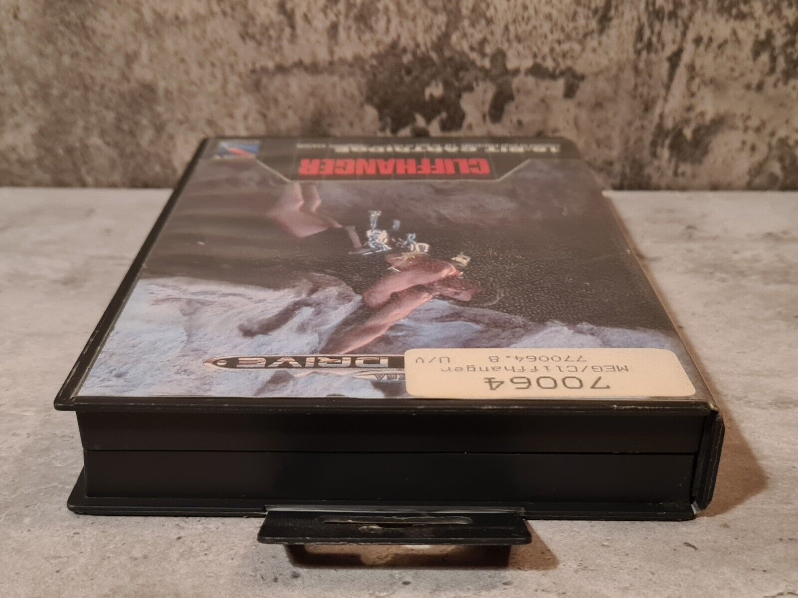 Sega Mega Drive Cliffhanger mit OVP und Anleitung Multi Language - T-Retro-Games 
