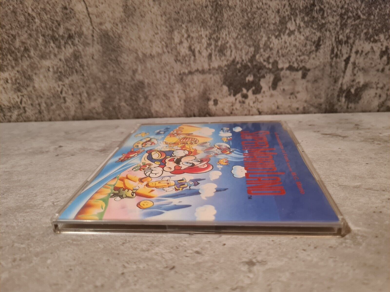 Super Mario Land Ambassadors of Funk featuring M.C. Mario Nintendo 1992 - T-Retro-Games 