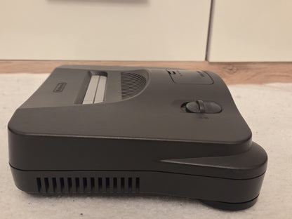 Nintendo 64 N64 Konsole Console Black Schwarz mit Controller + Kabeln