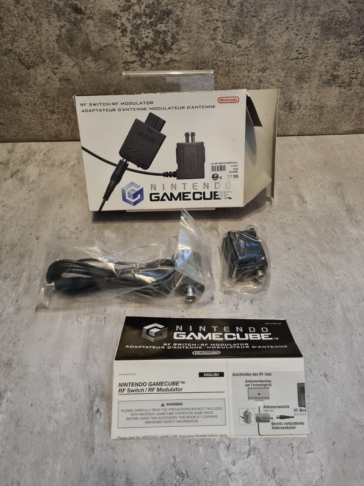 Nintendo GameCube RF Switch /RF Modulator Adapter EUR - T-Retro-Games 