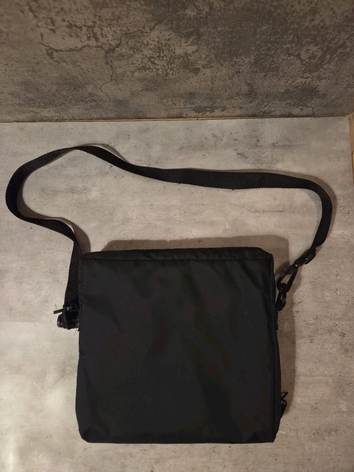 Nintendo Game Boy Umhängetasche Bag Black Schwarz