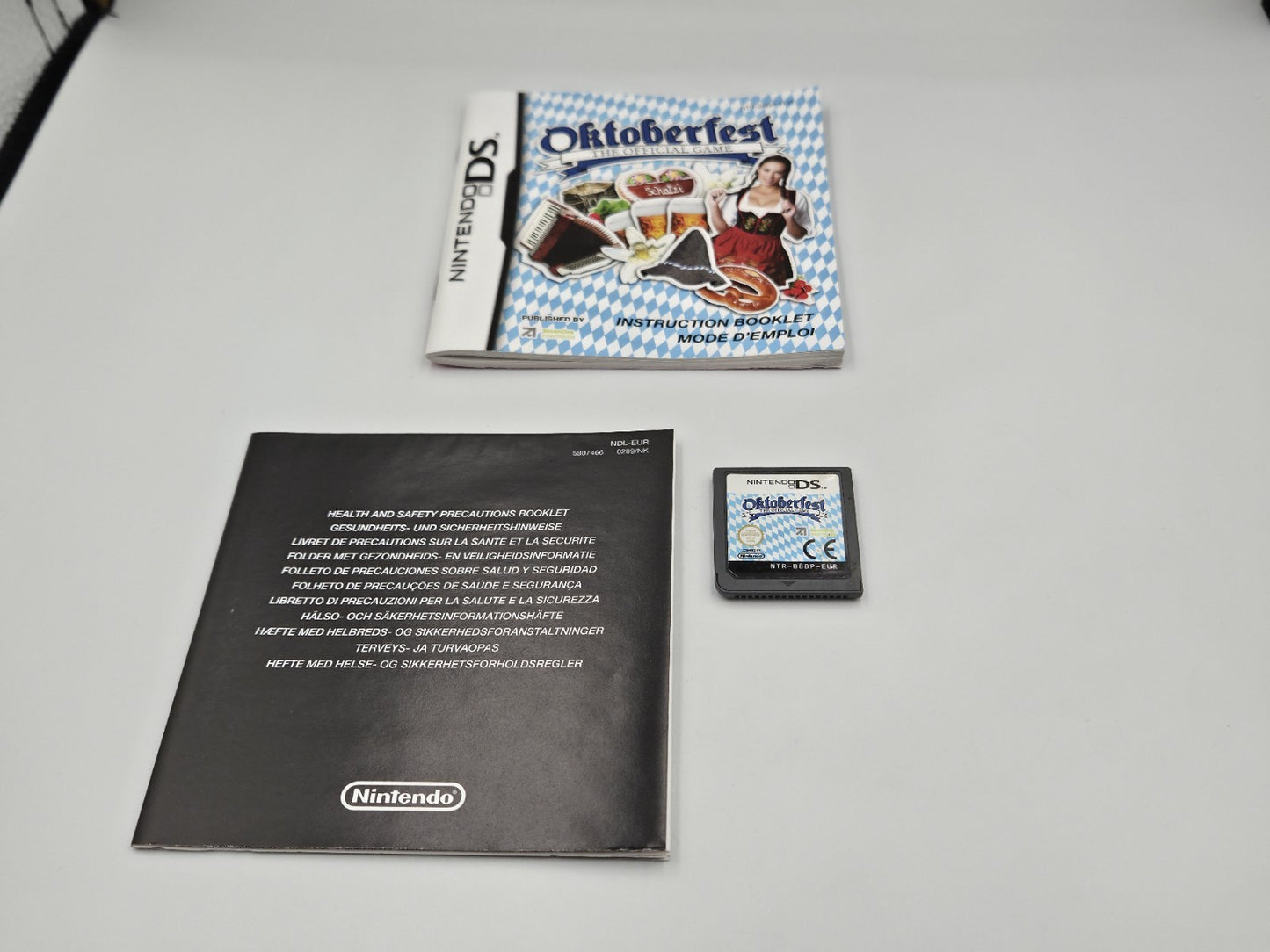 Nintendo DS Oktoberfest The Official Game Spielanleitung Instruction Booklet EUR