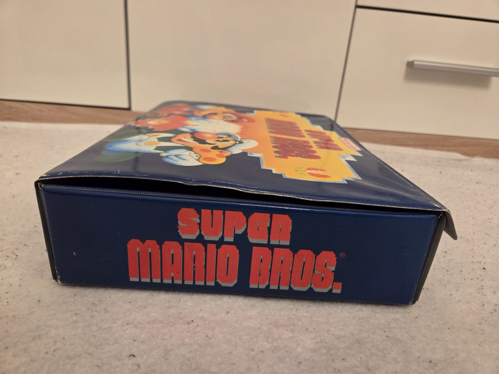 Nintendo Super Mario Bros. Koffer Case 