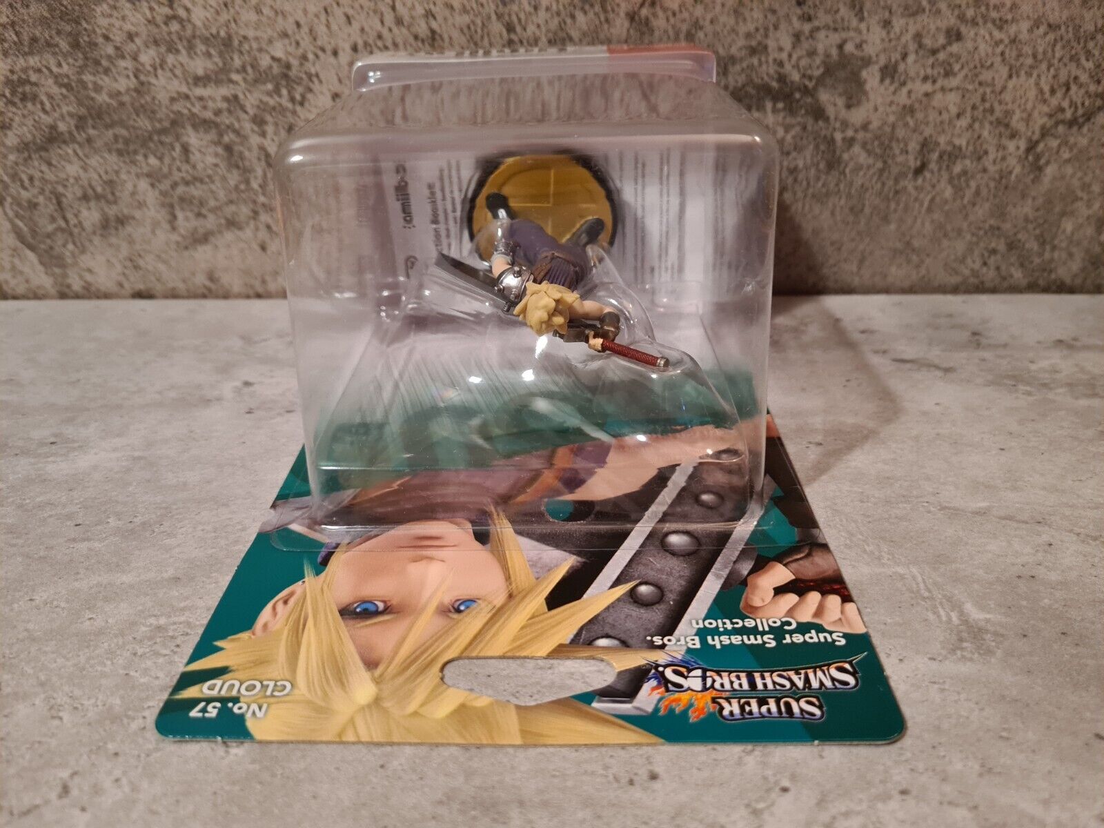 Amiibo Sammlerfigur Super Smash Bros. Collection Cloud NO. 57 Neu New Sealed - T-Retro-Games 