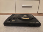 Sega Mega Drive Console Konsole 1600-24 mit Kabeln und Controller