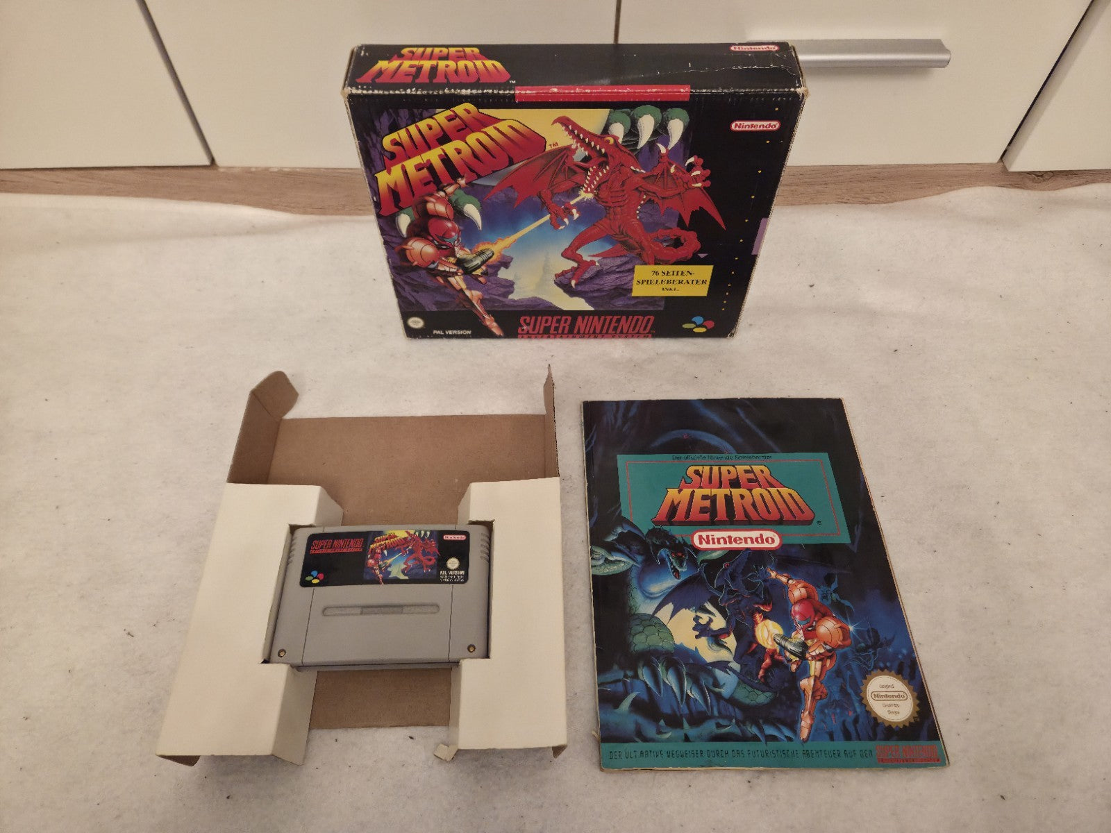 SNES Super Nintendo Spiel Super Metroid mit OVP und Spieleberater NOE Big Box 