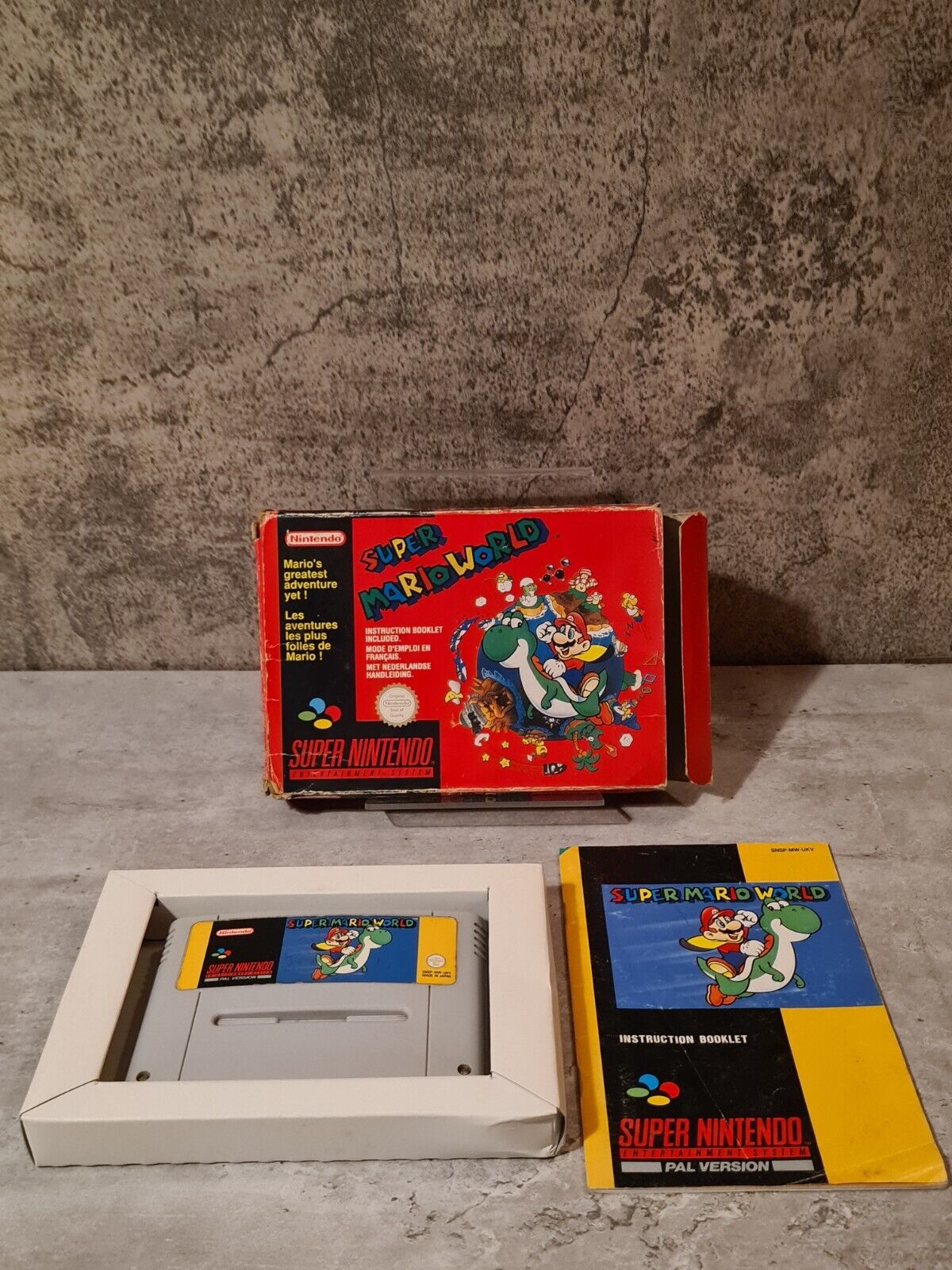 SNES Super Nintendo Super Mario World mit OVP und Anleitung UKV - T-Retro-Games 