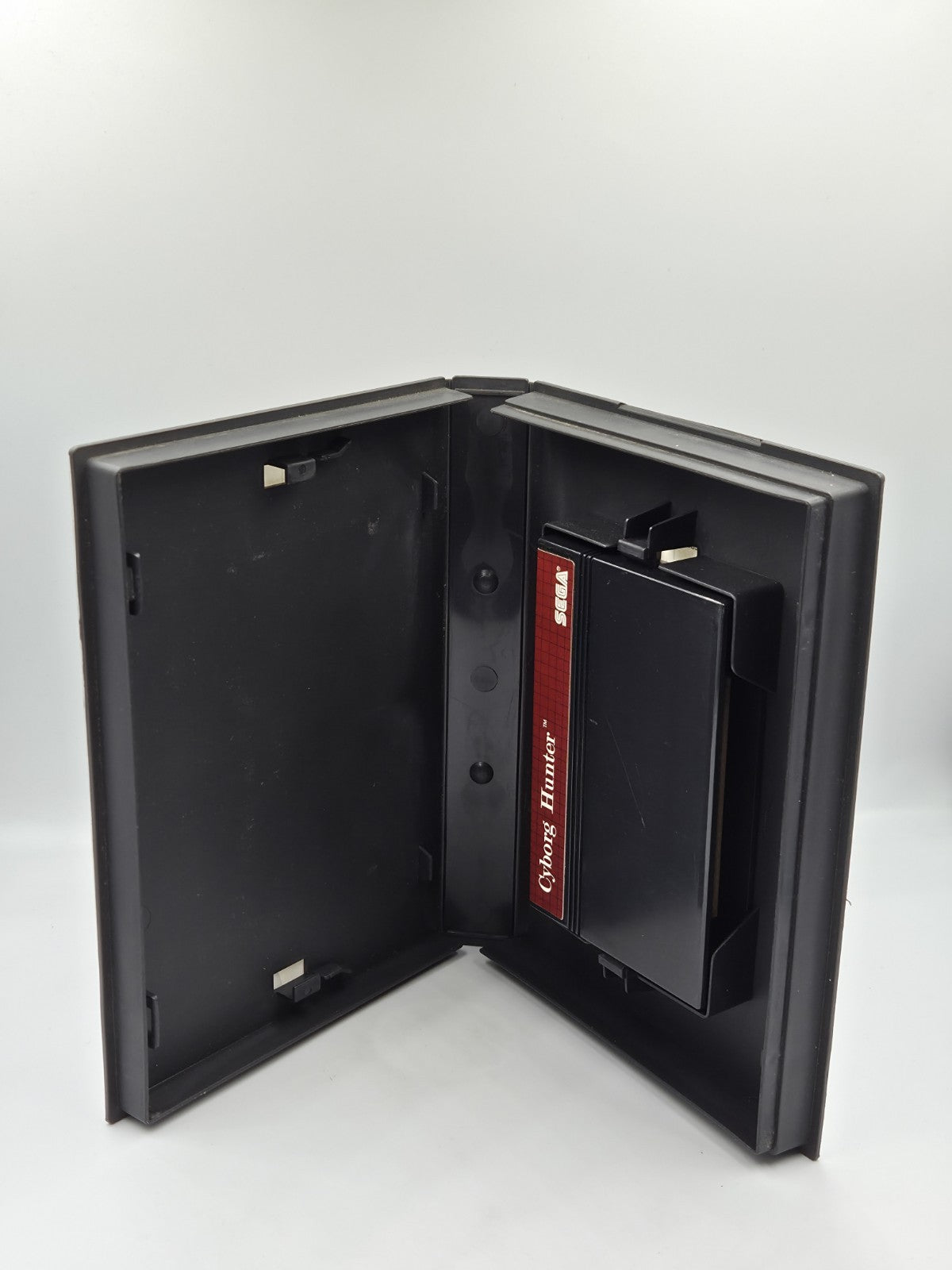 Sega Master System Spiel Cyborg Hunter mit OVP Multi Language 