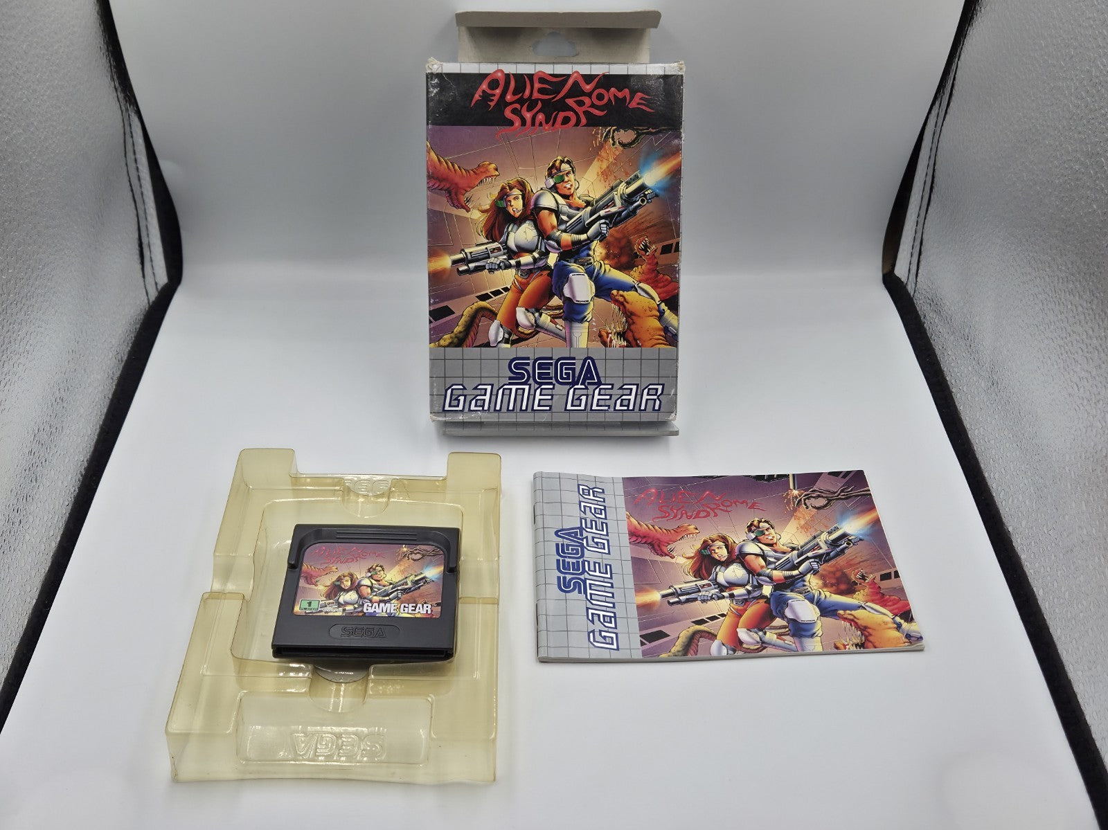 Sega Game Gear  Spiel Alien Syndrome mit OVP und Anleitung Multi Language 