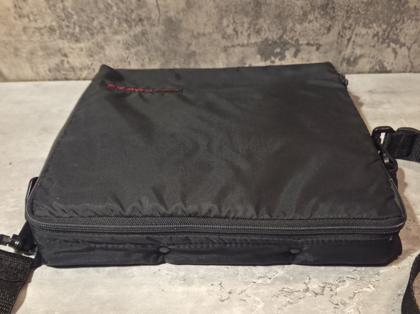 Nintendo Game Boy Umhängetasche Bag Black Schwarz