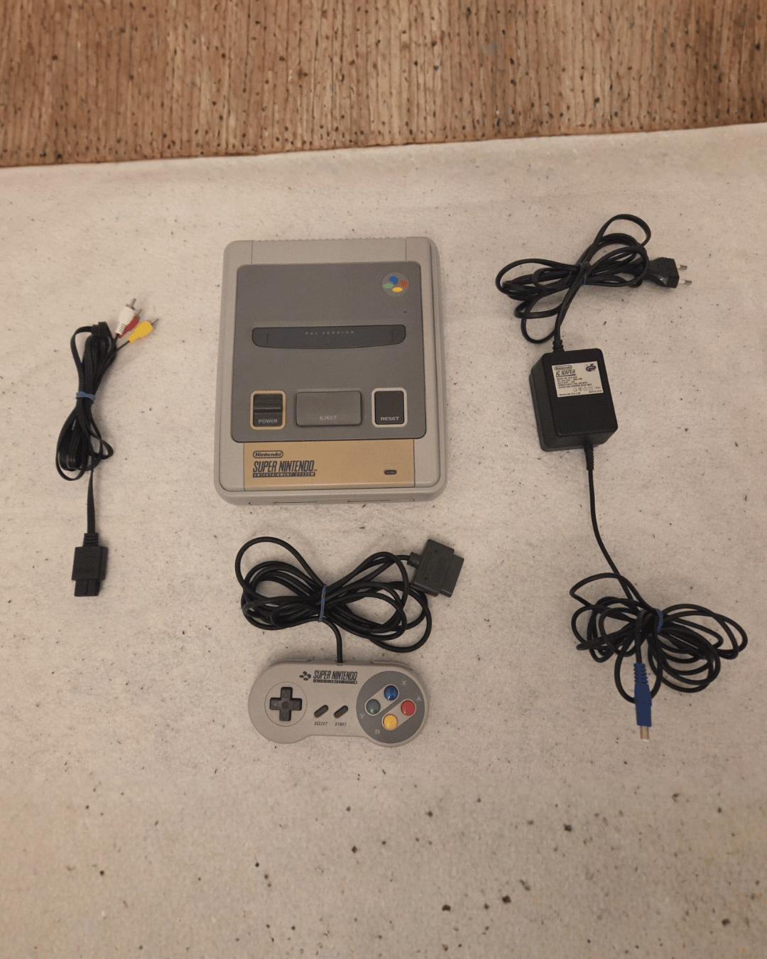 SNES Super Nintendo Konsole Console mit Controller + Kabeln PAL