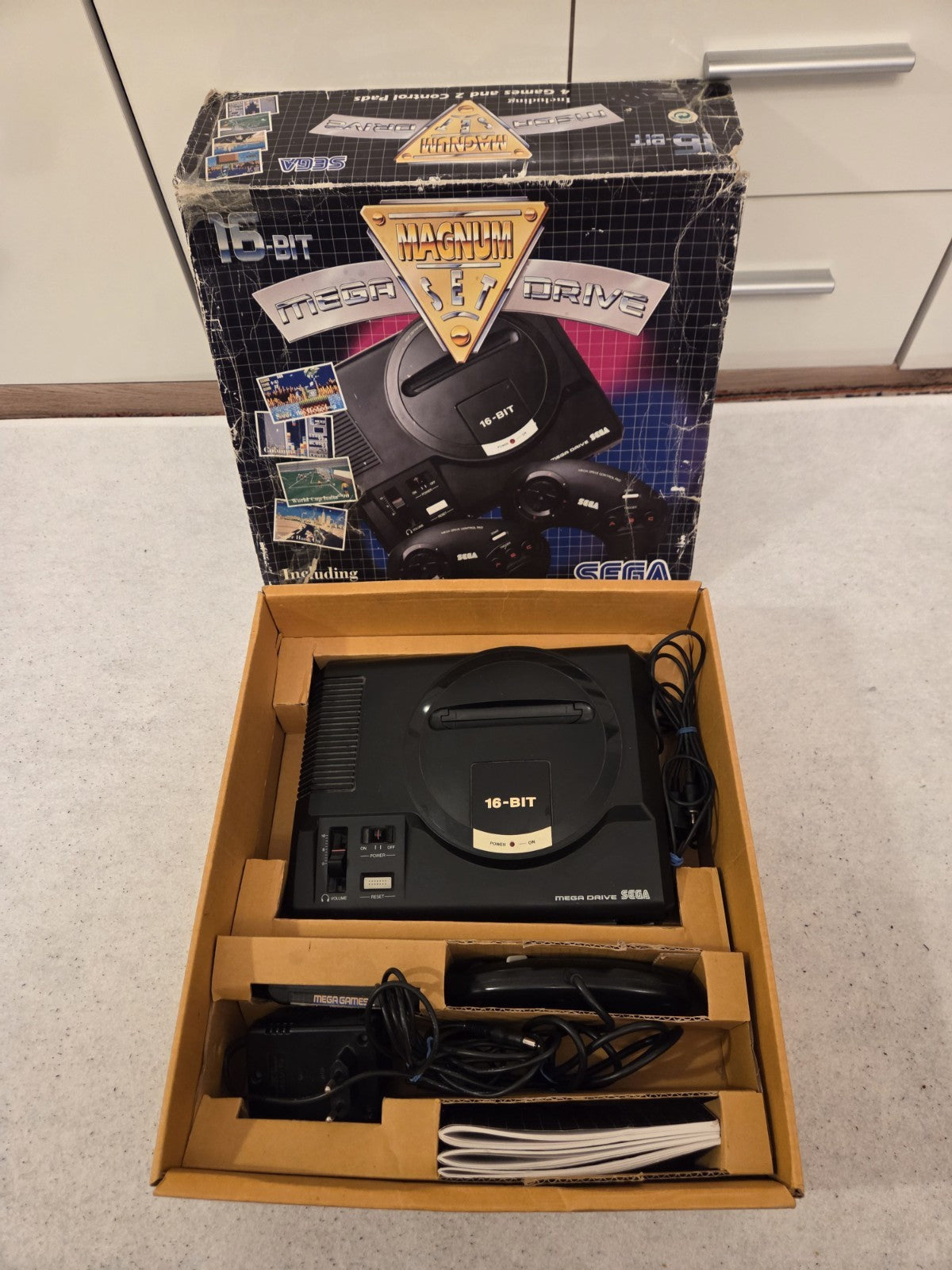 Sega Mega Drive Magnum Set Konsole Console OVP - T-Retro-Games 
