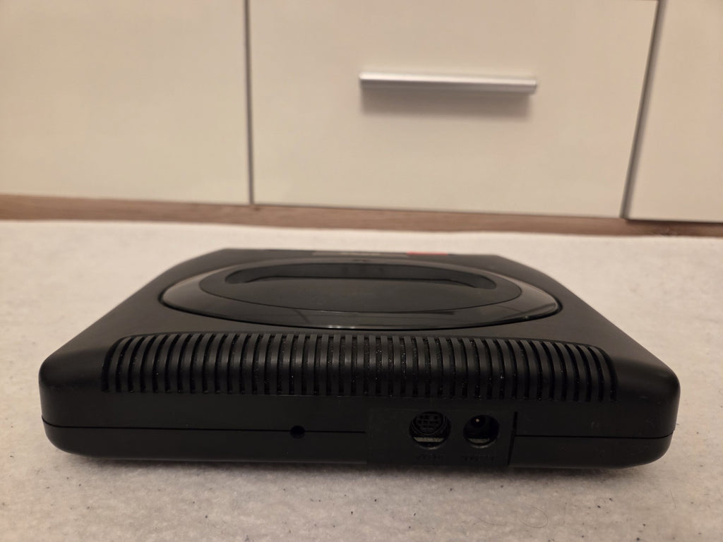 Sega Mega Drive II 2 Konsole Console mit Controller + Kabeln - T-Retro-Games 