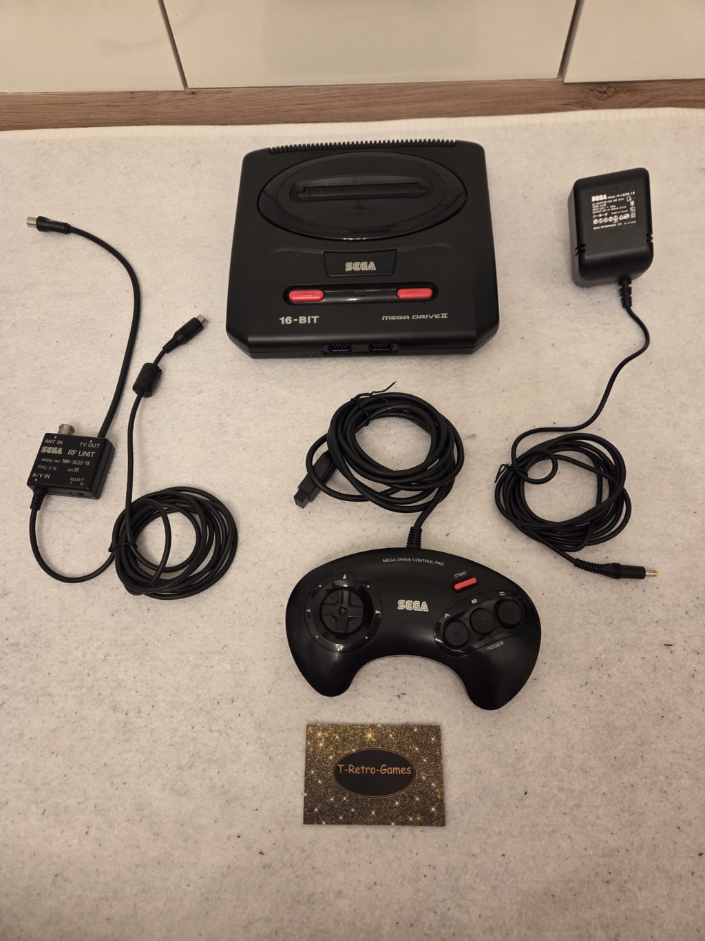 Sega Mega Drive II 2 Konsole Console mit Controller + Kabeln - T-Retro-Games 
